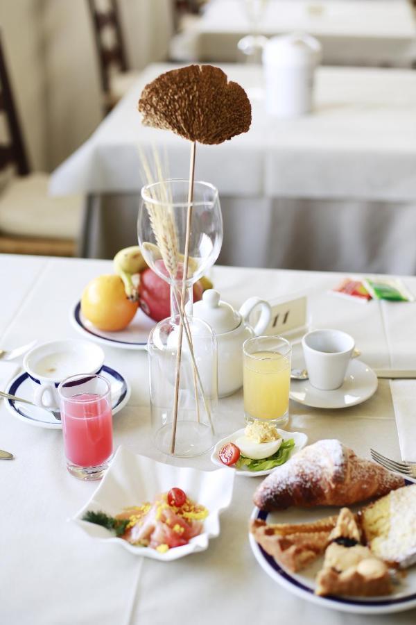 Hotel Piccadilly Λίντο ντι Καμαϊόρε Εξωτερικό φωτογραφία